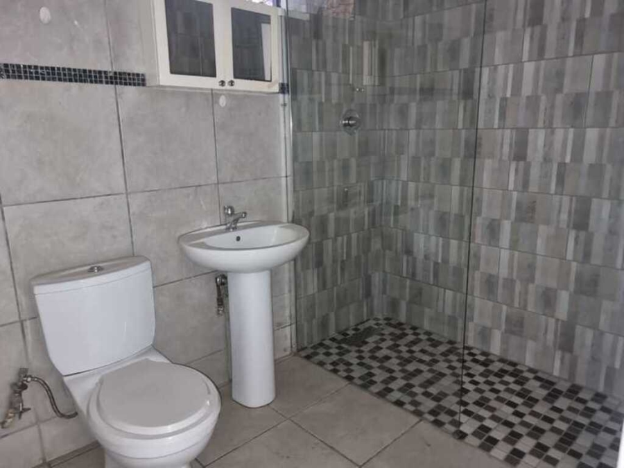 2 Bedroom Property for Sale in New Redruth Gauteng
