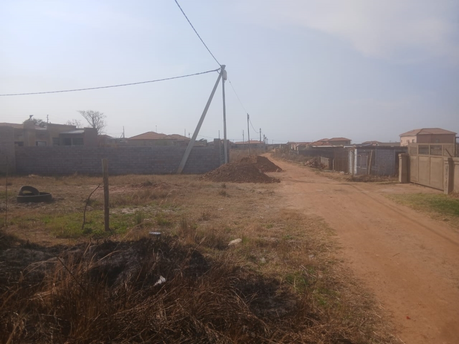 0 Bedroom Property for Sale in Mohlakeng Gauteng