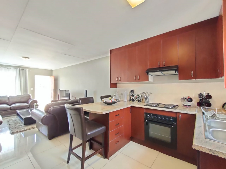 3 Bedroom Property for Sale in Kosmosdal Gauteng