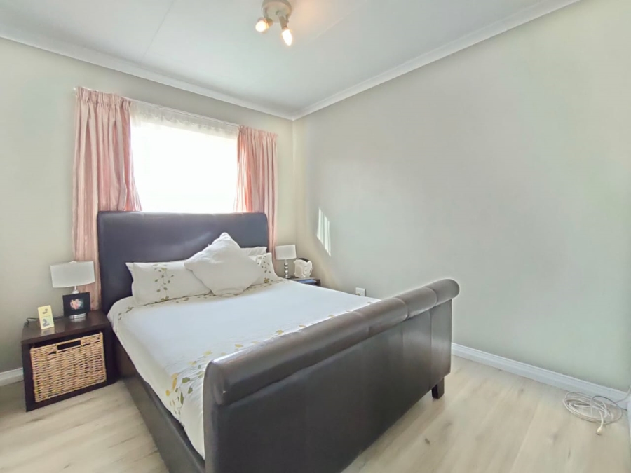 3 Bedroom Property for Sale in Kosmosdal Gauteng