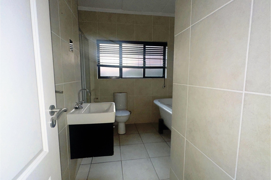 To Let 3 Bedroom Property for Rent in Bedfordview Gauteng