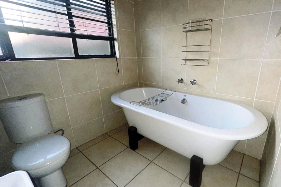 To Let 3 Bedroom Property for Rent in Bedfordview Gauteng