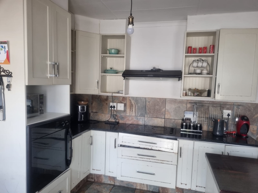 3 Bedroom Property for Sale in Greymont Gauteng