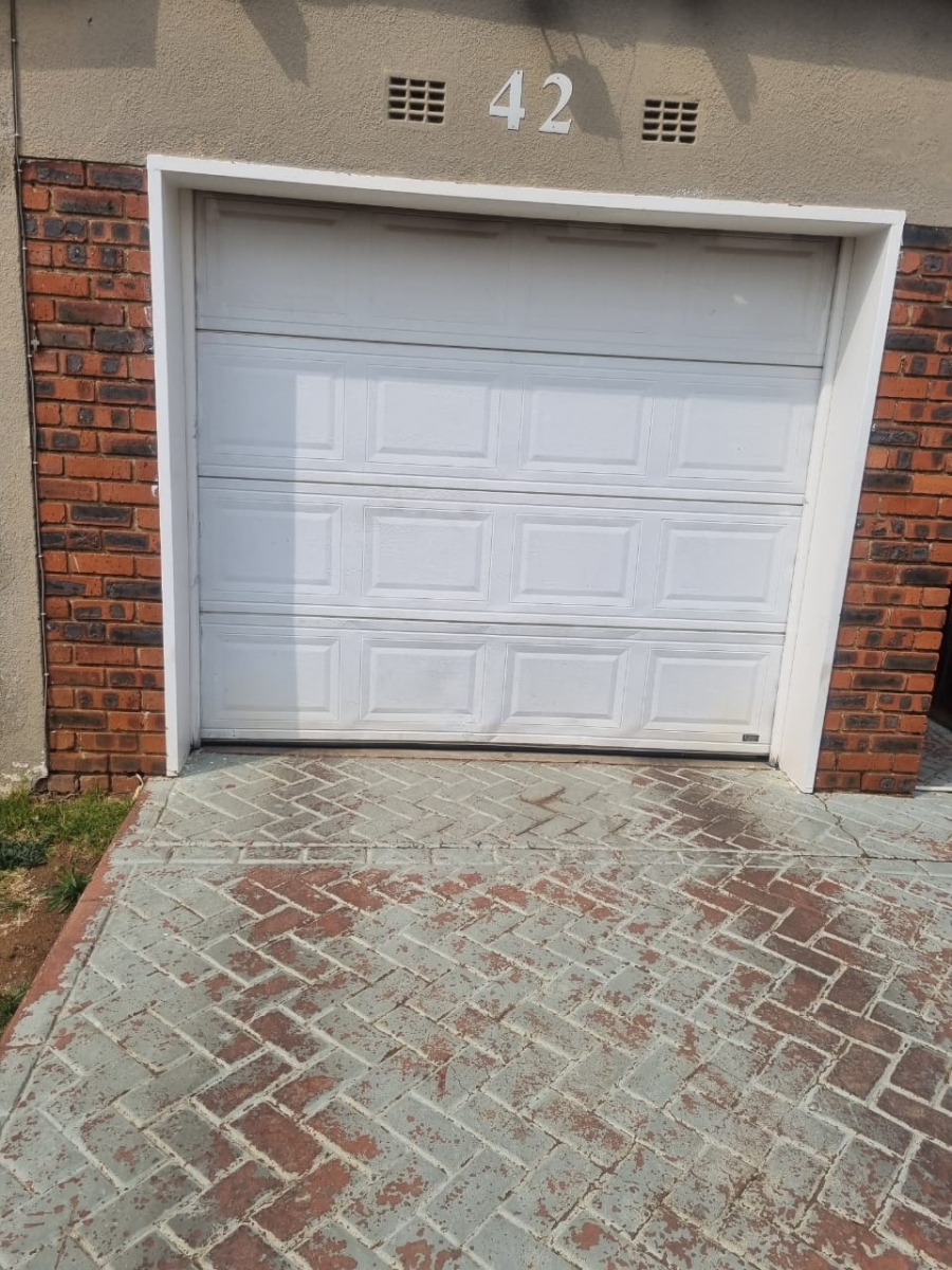 3 Bedroom Property for Sale in Greymont Gauteng