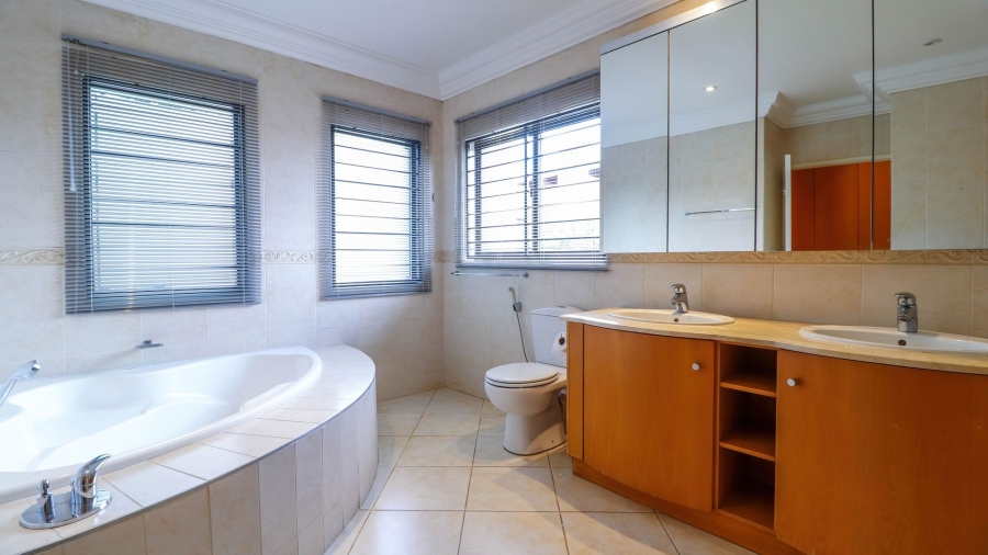 4 Bedroom Property for Sale in Morningside Gauteng
