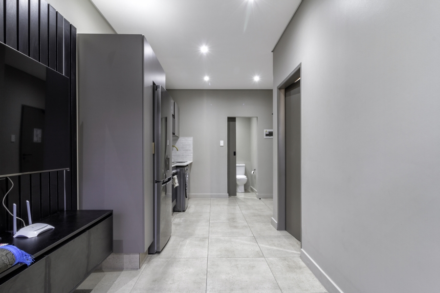 1 Bedroom Property for Sale in Sandton Central Gauteng