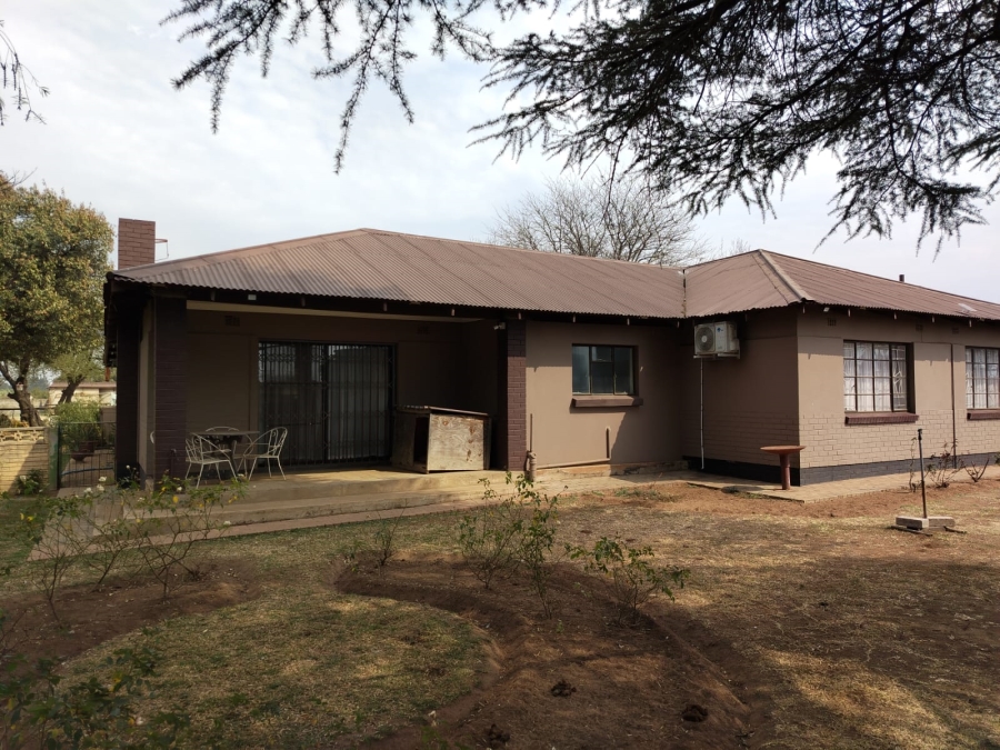 3 Bedroom Property for Sale in Zuurfontein Gauteng