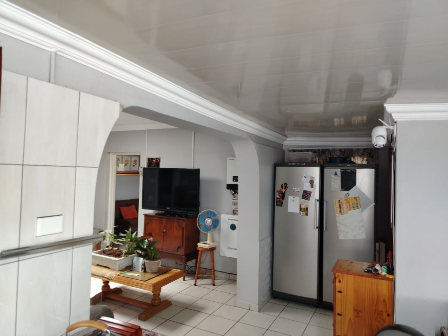 3 Bedroom Property for Sale in Zuurfontein Gauteng
