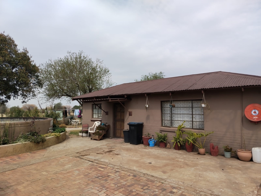 3 Bedroom Property for Sale in Zuurfontein Gauteng