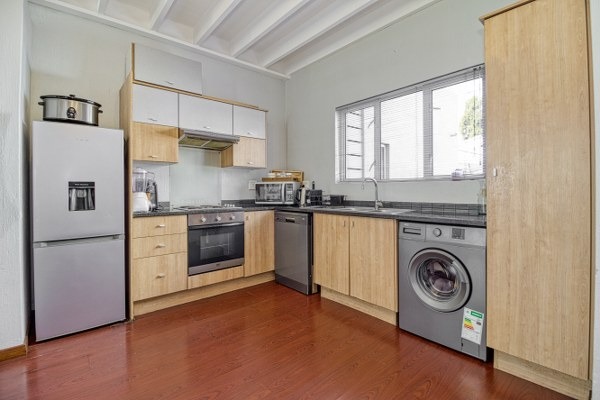 2 Bedroom Property for Sale in Broadacres Gauteng