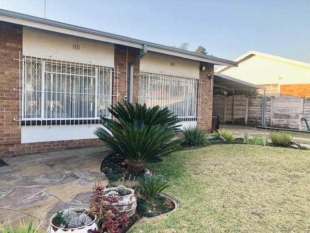4 Bedroom Property for Sale in Florentia Gauteng