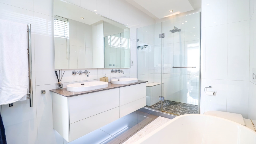 3 Bedroom Property for Sale in Sandhurst Gauteng