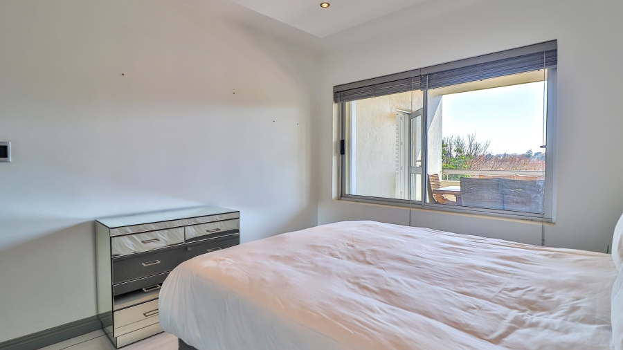3 Bedroom Property for Sale in Sandhurst Gauteng