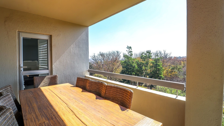3 Bedroom Property for Sale in Sandhurst Gauteng
