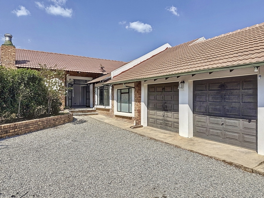 To Let 4 Bedroom Property for Rent in The Reeds Gauteng