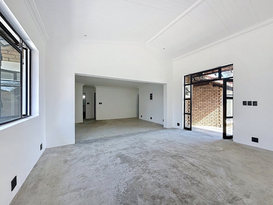 To Let 4 Bedroom Property for Rent in The Reeds Gauteng
