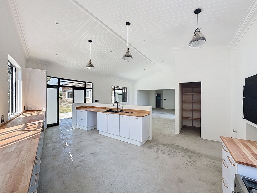 To Let 4 Bedroom Property for Rent in The Reeds Gauteng