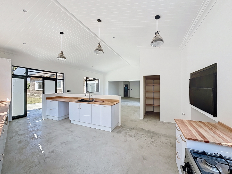 To Let 4 Bedroom Property for Rent in The Reeds Gauteng