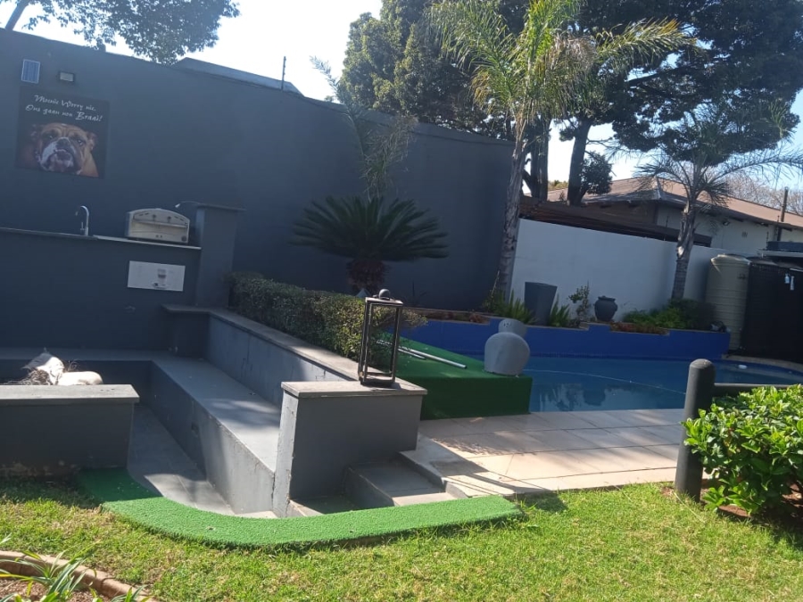 4 Bedroom Property for Sale in Primrose Hill Gauteng