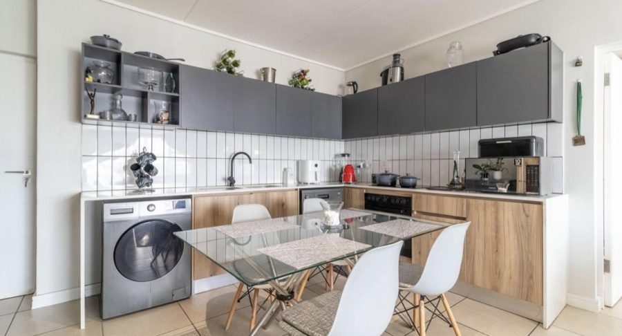 2 Bedroom Property for Sale in Aspen Hills Gauteng