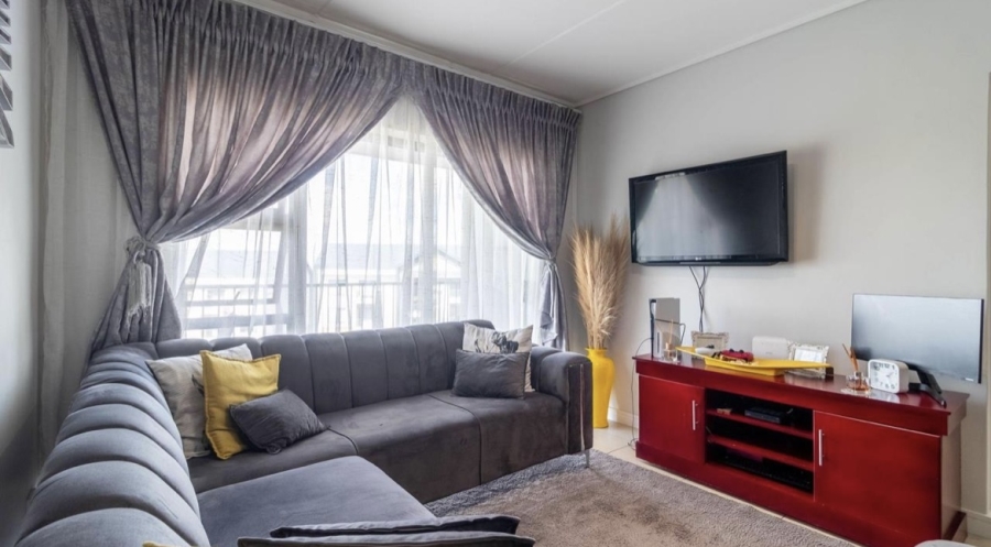 2 Bedroom Property for Sale in Aspen Hills Gauteng