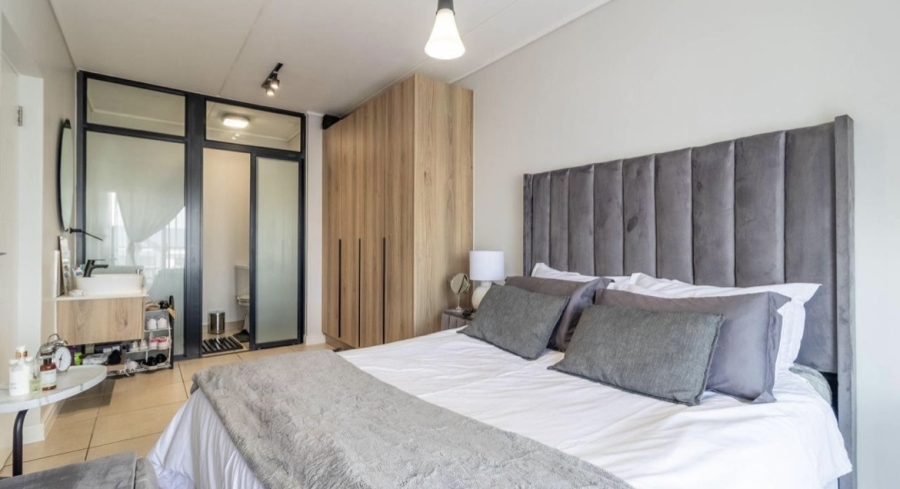 2 Bedroom Property for Sale in Aspen Hills Gauteng