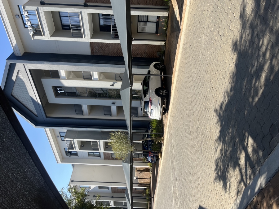 2 Bedroom Property for Sale in Aspen Hills Gauteng