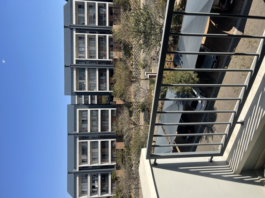 2 Bedroom Property for Sale in Aspen Hills Gauteng