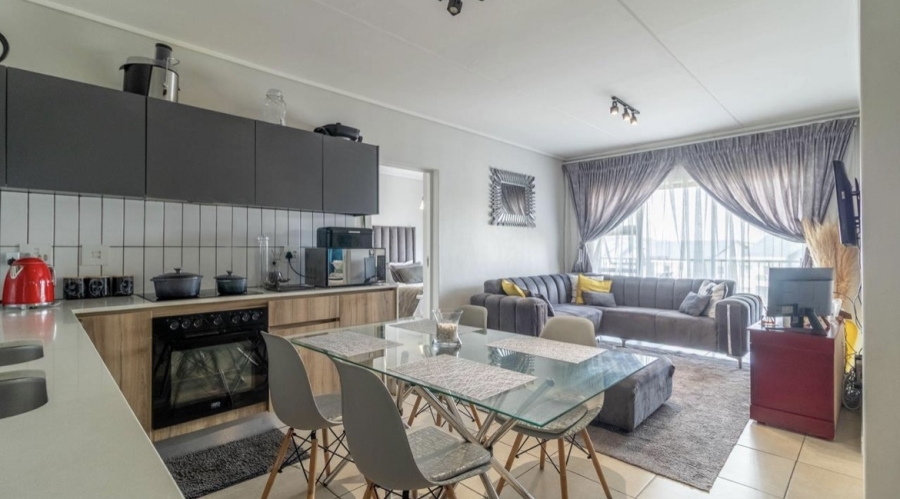 To Let 2 Bedroom Property for Rent in Aspen Hills Gauteng