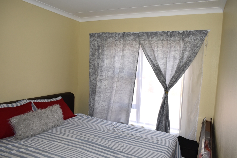 2 Bedroom Property for Sale in Chantelle Gauteng