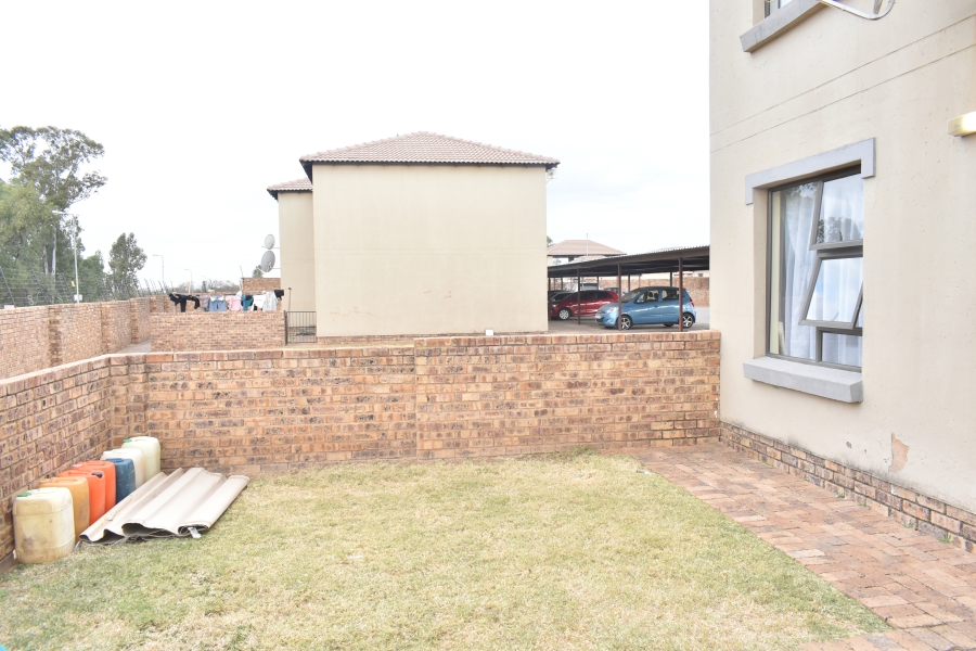 2 Bedroom Property for Sale in Chantelle Gauteng