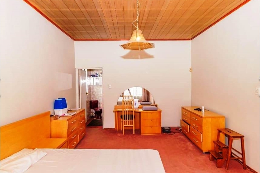 6 Bedroom Property for Sale in Kensington Gauteng