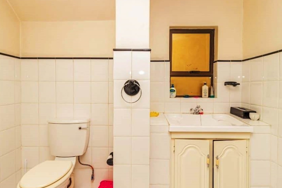 6 Bedroom Property for Sale in Kensington Gauteng
