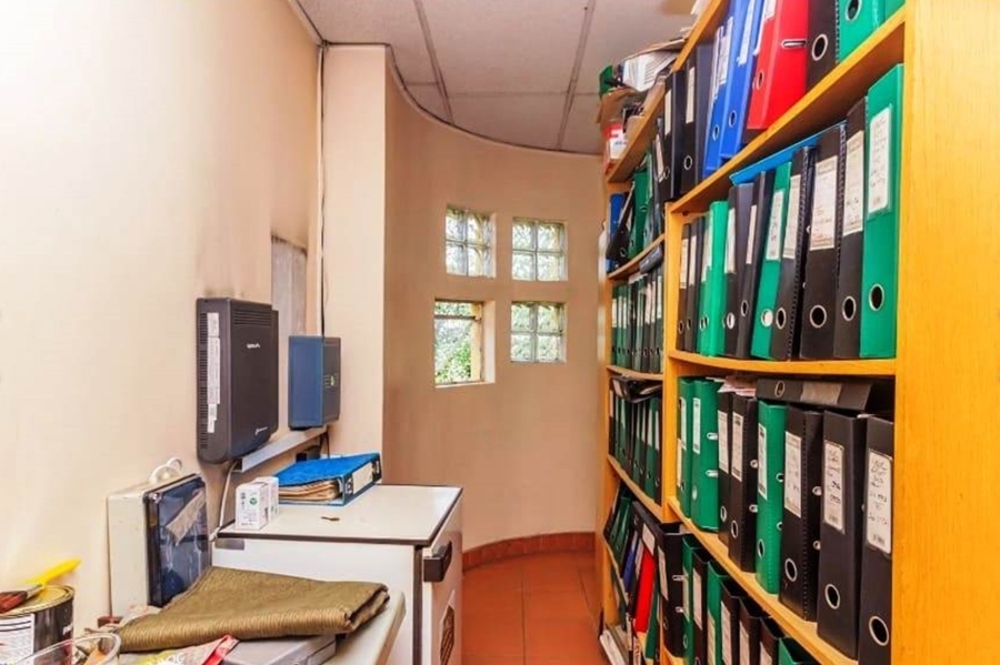 6 Bedroom Property for Sale in Kensington Gauteng
