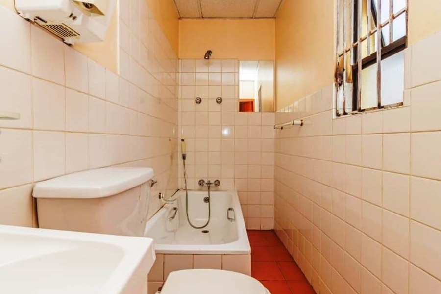6 Bedroom Property for Sale in Kensington Gauteng