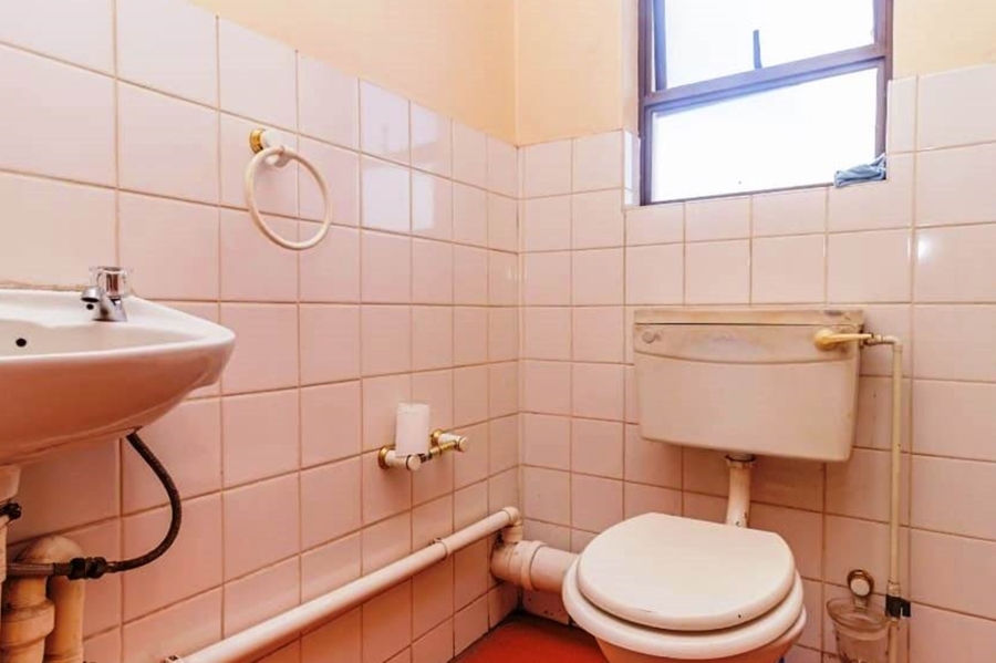 6 Bedroom Property for Sale in Kensington Gauteng