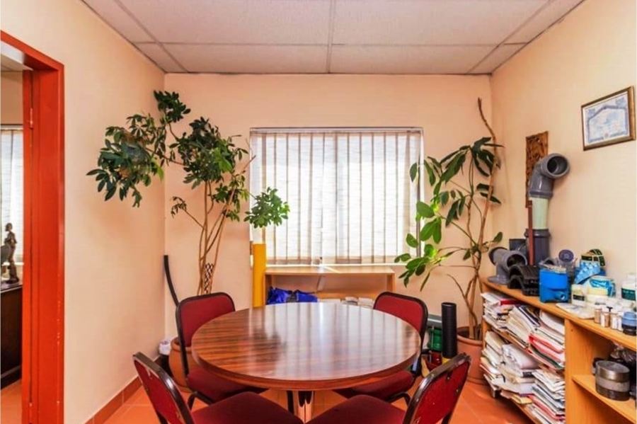 6 Bedroom Property for Sale in Kensington Gauteng