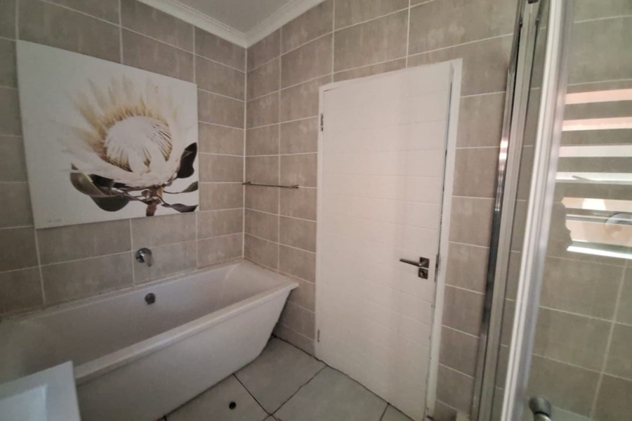 3 Bedroom Property for Sale in Zwartkoppies Gauteng