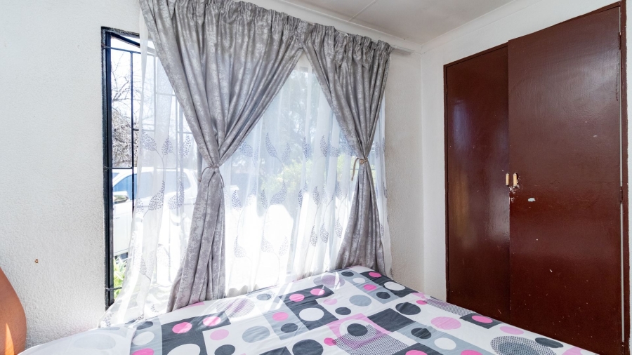 4 Bedroom Property for Sale in Crystal Park Gauteng