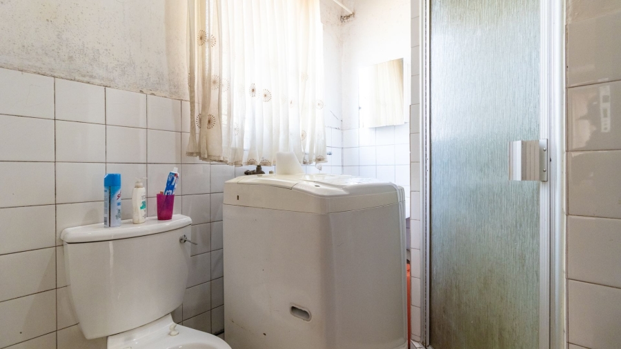 4 Bedroom Property for Sale in Crystal Park Gauteng