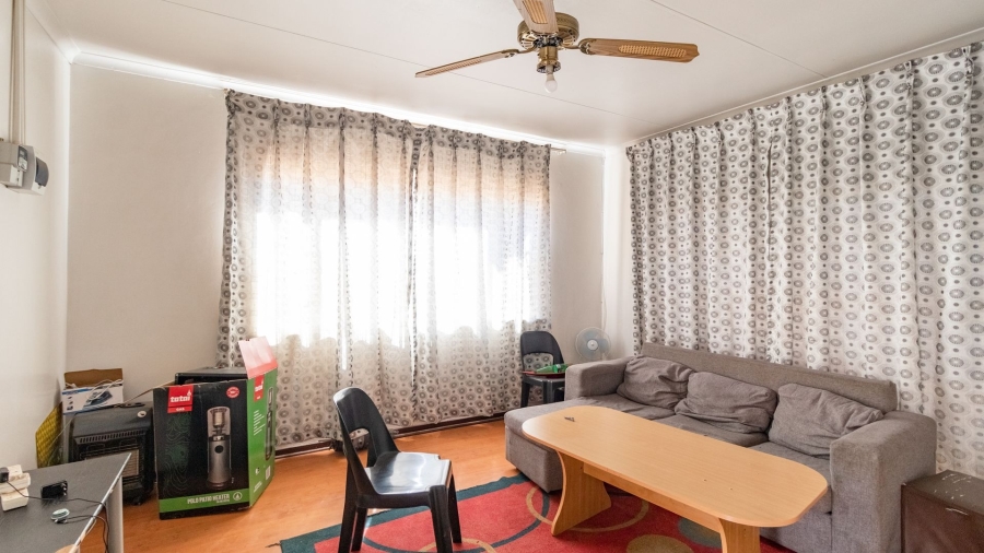 4 Bedroom Property for Sale in Crystal Park Gauteng