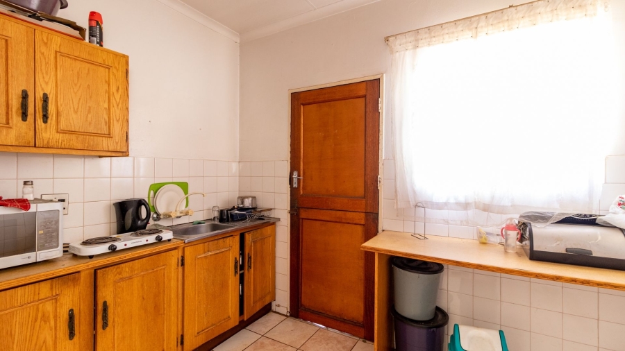 4 Bedroom Property for Sale in Crystal Park Gauteng
