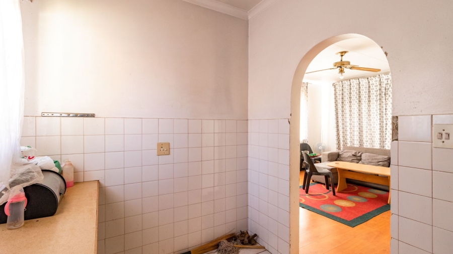 4 Bedroom Property for Sale in Crystal Park Gauteng