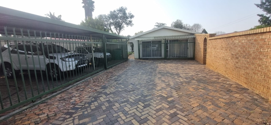 3 Bedroom Property for Sale in Kilner Park Gauteng