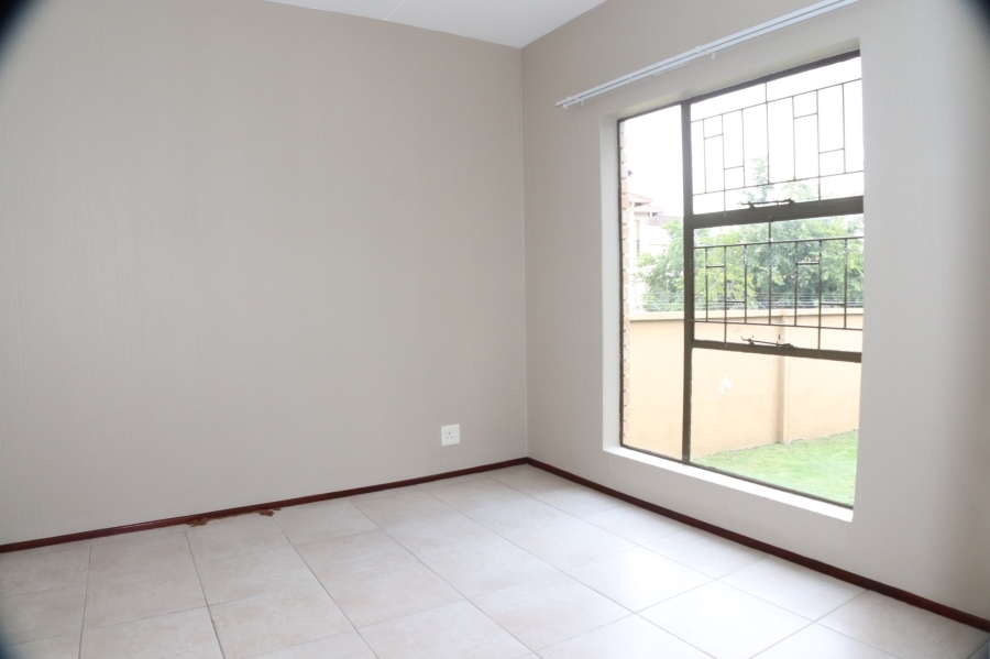 2 Bedroom Property for Sale in Paulshof Gauteng