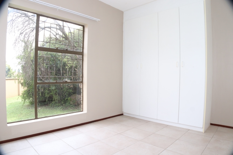 2 Bedroom Property for Sale in Paulshof Gauteng