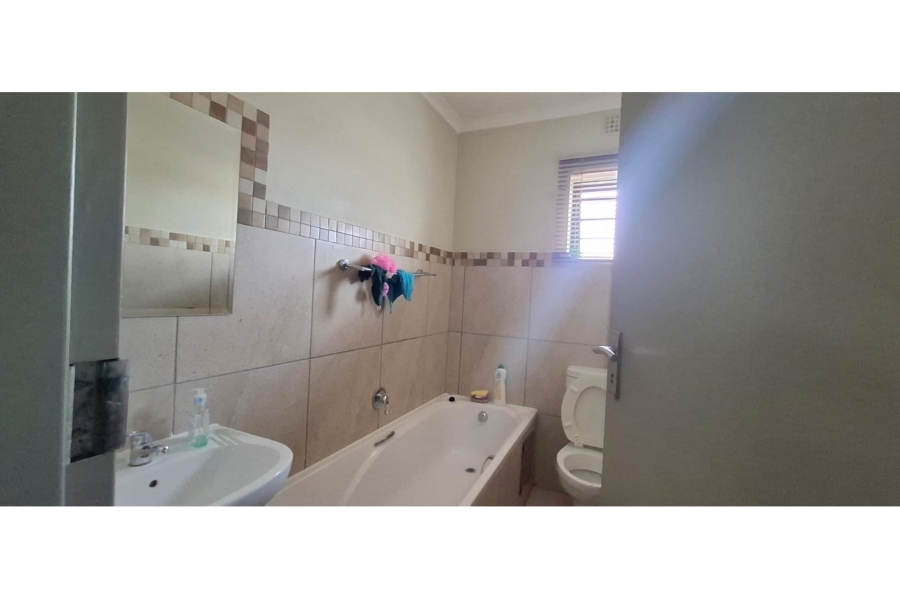 To Let 3 Bedroom Property for Rent in Leopard