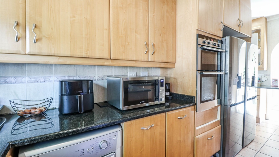 3 Bedroom Property for Sale in Morningside Manor Gauteng