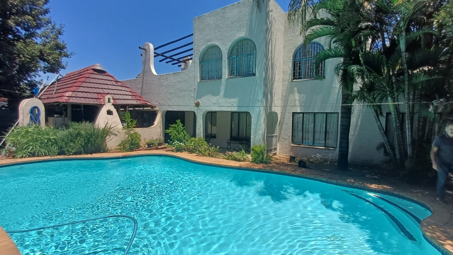 5 Bedroom Property for Sale in Dorandia Gauteng