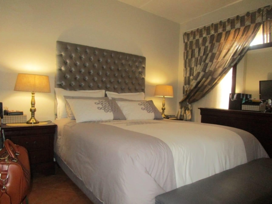 2 Bedroom Property for Sale in Albertsdal Gauteng
